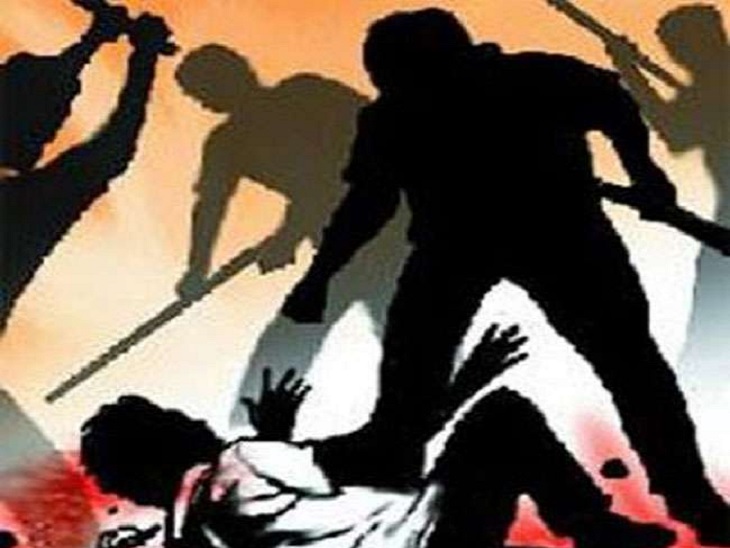 दो पक्षों में पत्थरबाजी के बाद चले लाठी-डंडे, 15 लोगों के खिलाफ बलवा सहित संगीन धाराओं में मुकदमा दर्ज